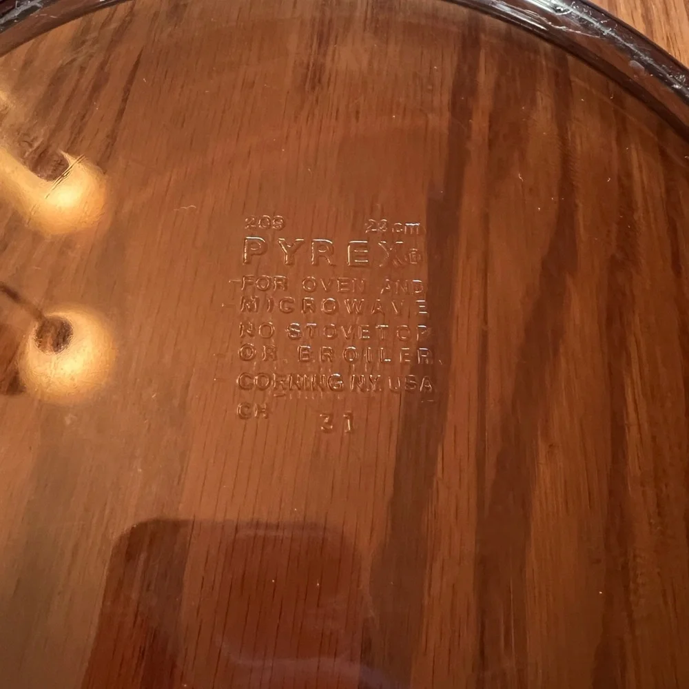 Pyrex inch glass